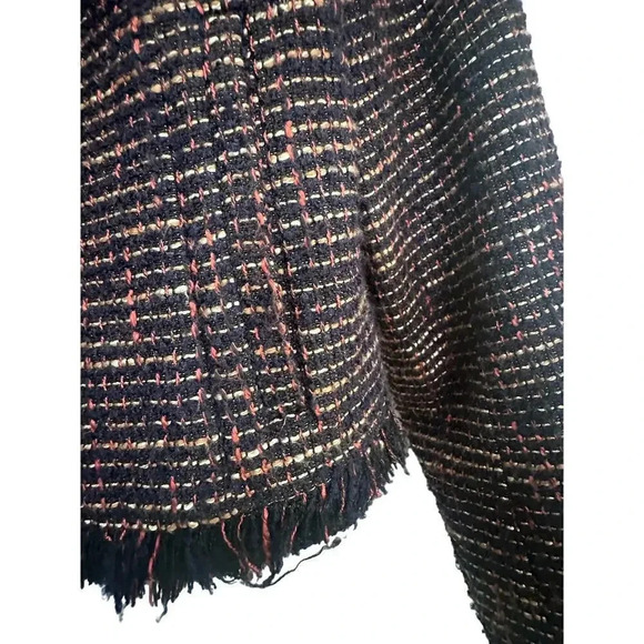 Banana Republic Women's Raw Edge Trim Tweed Short Blazer Size 4 - Picture 5 of 9